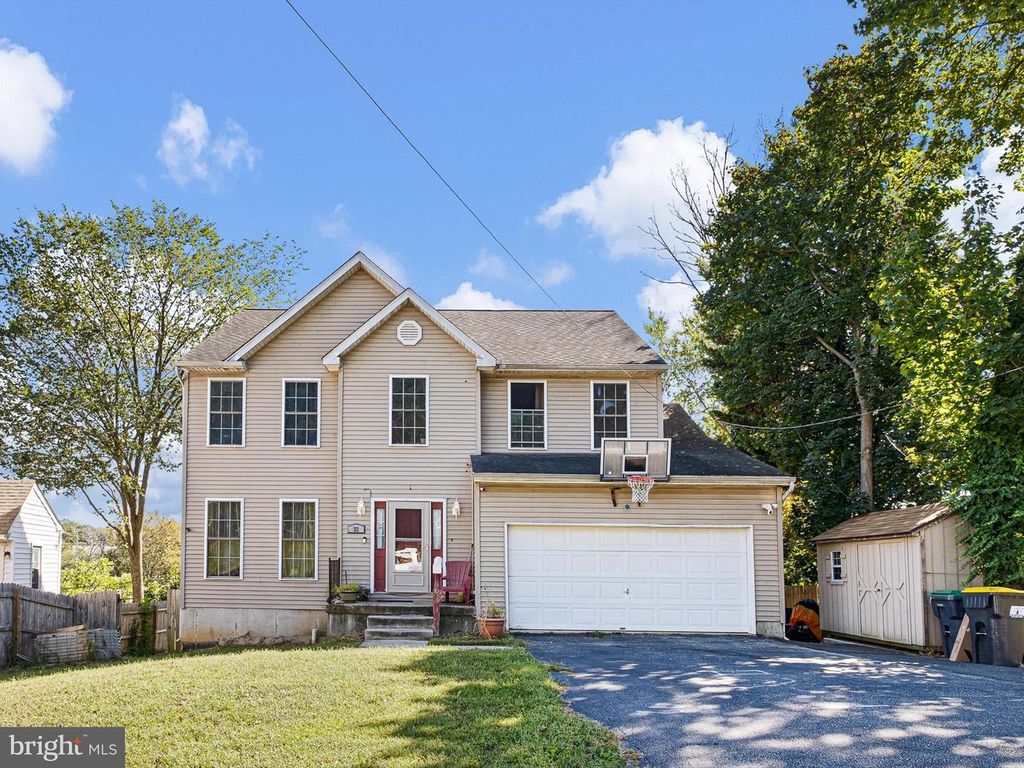 32 HILLSIDE RD, Wilmington, DE 19804