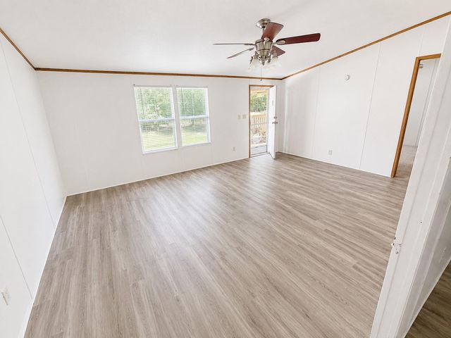120 Acorn, Livingston, TX 77351