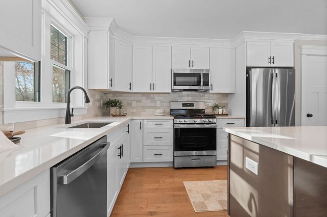 447 Silver Lake Road B, Hollis, NH 03049