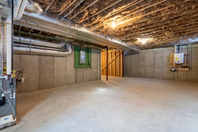 447 Silver Lake Road B, Hollis, NH 03049