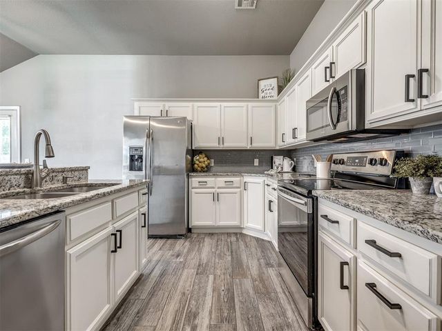 1816 Creekside Drive, Norman, OK 73071