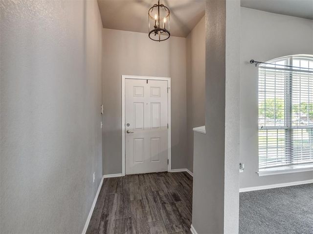 1816 Creekside Drive, Norman, OK 73071