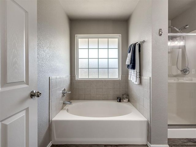 1816 Creekside Drive, Norman, OK 73071