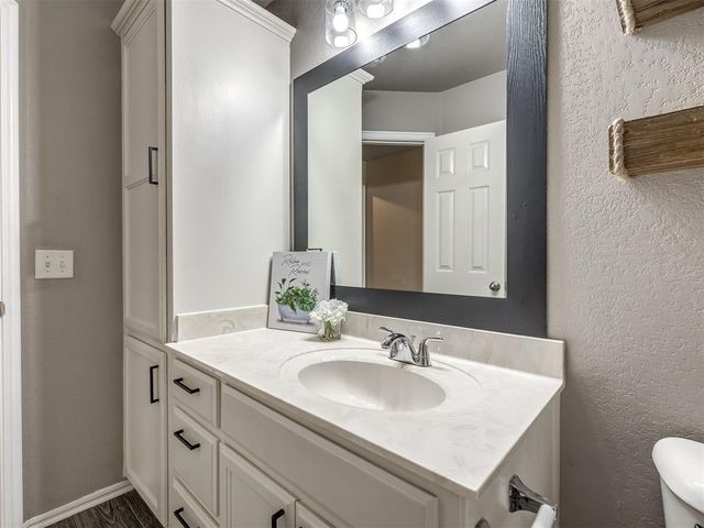 1816 Creekside Drive, Norman, OK 73071