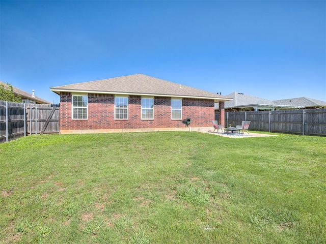 1816 Creekside Drive, Norman, OK 73071