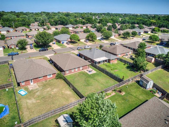 1816 Creekside Drive, Norman, OK 73071