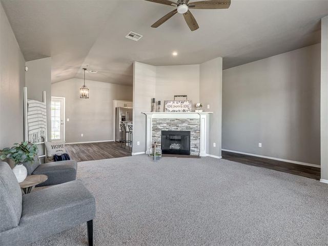 1816 Creekside Drive, Norman, OK 73071