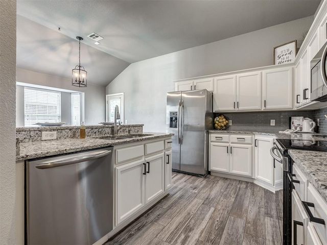 1816 Creekside Drive, Norman, OK 73071