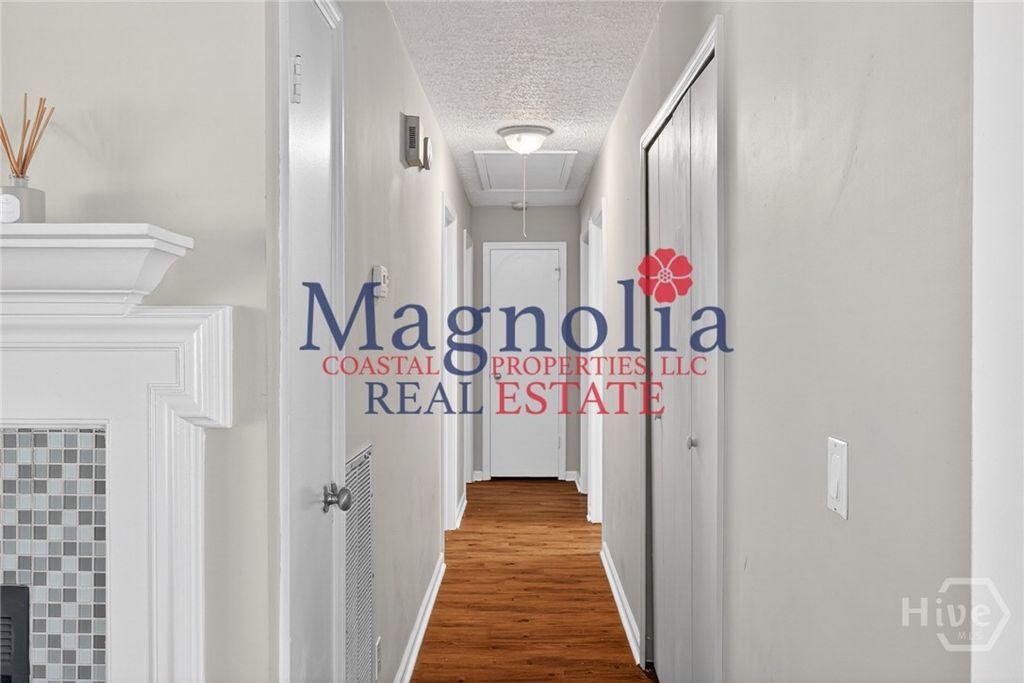 Image 10 of property listing at 494 Osprey Drive, Richmond Hill, GA 31324