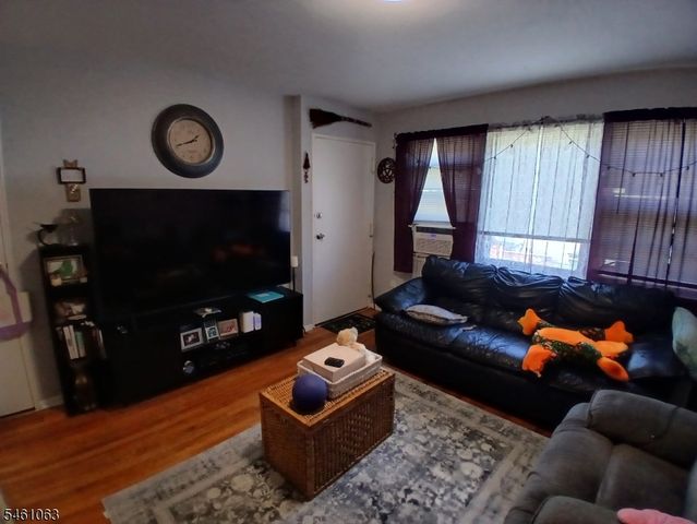3016 S Wood Ave, Linden City, NJ 07036