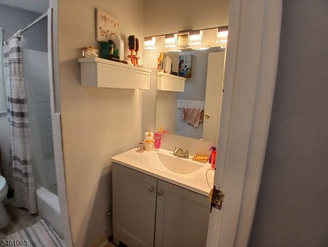3016 S Wood Ave, Linden City, NJ 07036