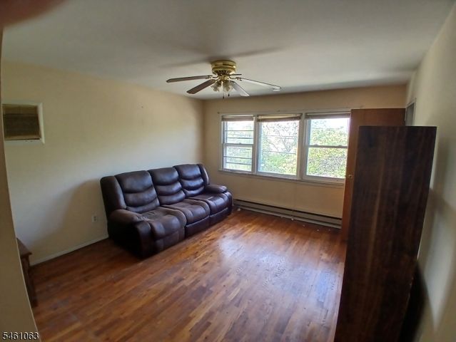 3016 S Wood Ave, Linden City, NJ 07036
