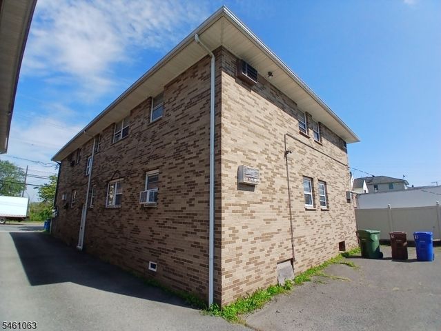 3016 S Wood Ave, Linden City, NJ 07036