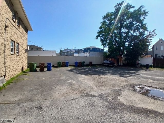 3016 S Wood Ave, Linden City, NJ 07036