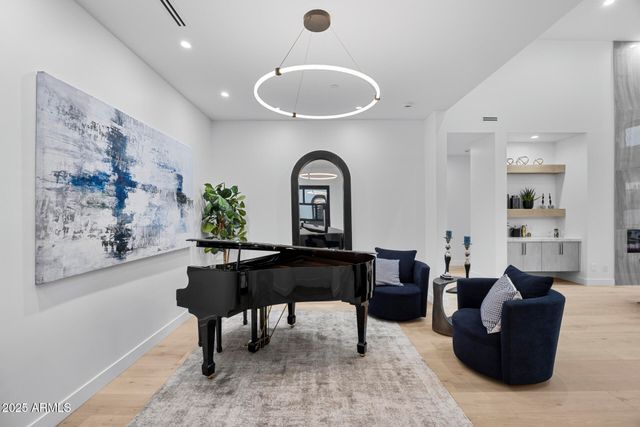 7009 E PASADENA Avenue, Paradise Valley, AZ 85253