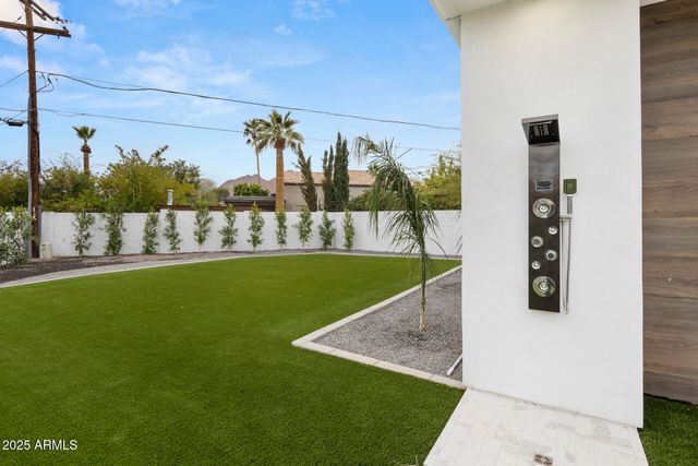 7009 E PASADENA Avenue, Paradise Valley, AZ 85253