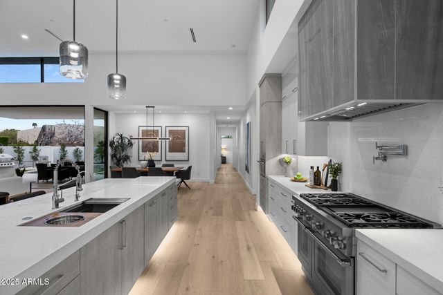 7009 E PASADENA Avenue, Paradise Valley, AZ 85253