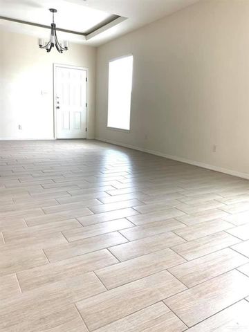 212 Teak Drive, Edinburg, TX 78541