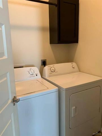 212 Teak Drive, Edinburg, TX 78541