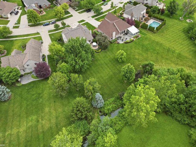 46288 Glen Pointe Drive, Shelby Twp, MI 48315