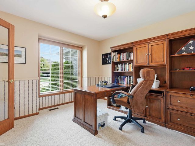46288 Glen Pointe Drive, Shelby Twp, MI 48315
