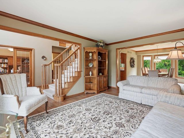 46288 Glen Pointe Drive, Shelby Twp, MI 48315