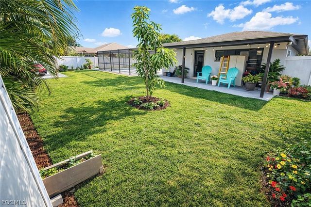 2208 SE 10th ST, Cape Coral, FL 33990