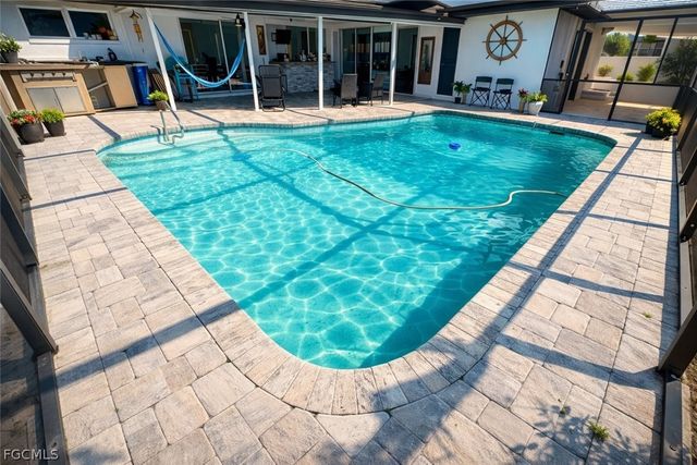 2208 SE 10th ST, Cape Coral, FL 33990