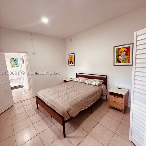 12037 NW 8th Ave, North Miami, FL 33168