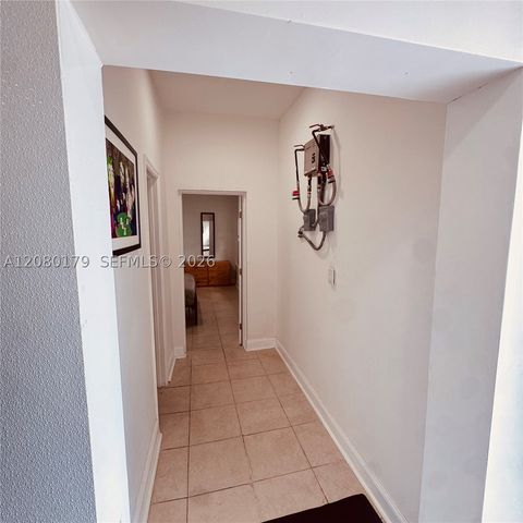 12037 NW 8th Ave, North Miami, FL 33168
