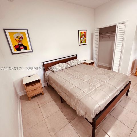 12037 NW 8th Ave, North Miami, FL 33168