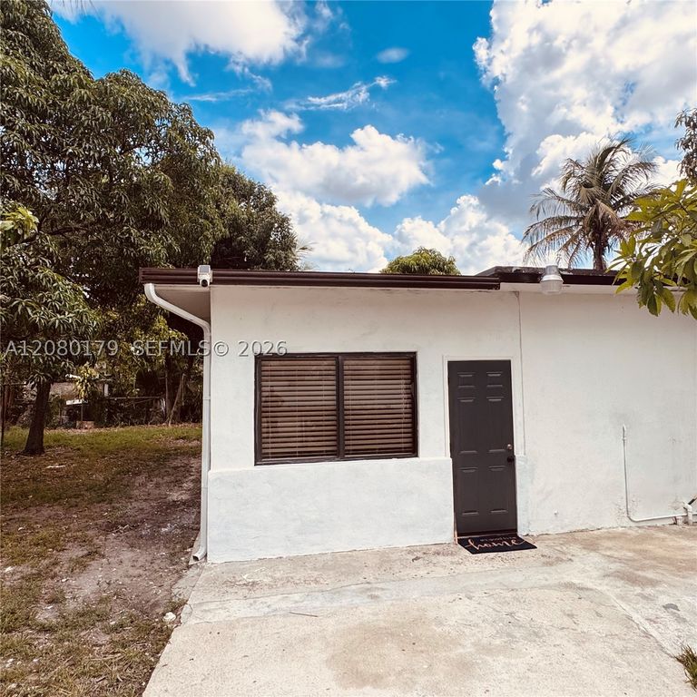12037 NW 8th Ave, North Miami, FL 33168