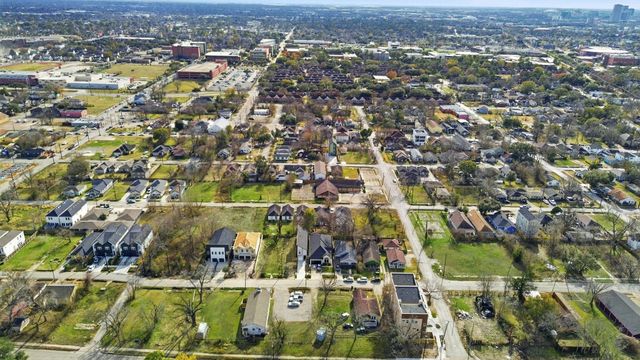 3320 Francis Street Unit A Street, Houston, TX 77004