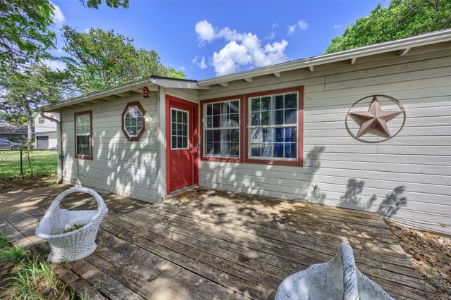 2042 Avon Drive, Denison, TX 75020