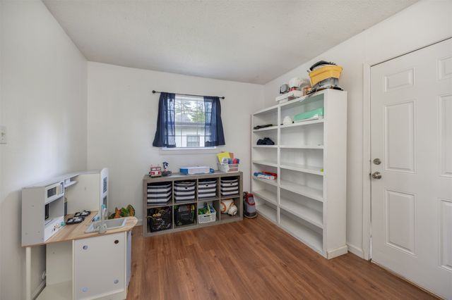 2042 Avon Drive, Denison, TX 75020