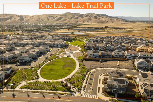 2409 Waterside Dr, Fairfield, CA 94533