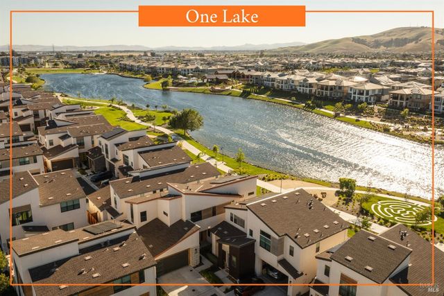 2409 Waterside Dr, Fairfield, CA 94533