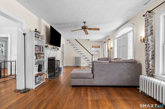 6475 Main Street, Trumbull, CT 06611