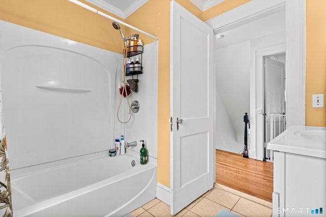 6475 Main Street, Trumbull, CT 06611