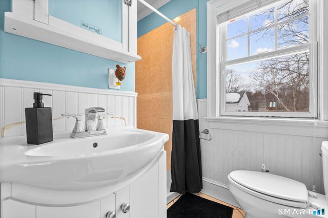 6475 Main Street, Trumbull, CT 06611