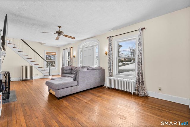 6475 Main Street, Trumbull, CT 06611