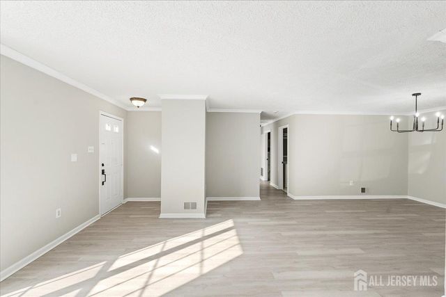 28 Boston Court, Newark, NJ 07103