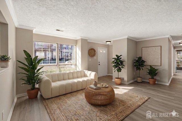 28 Boston Court, Newark, NJ 07103