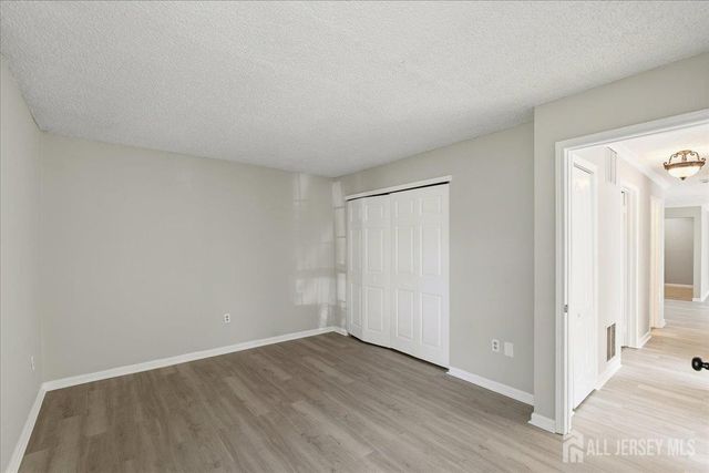 28 Boston Court, Newark, NJ 07103