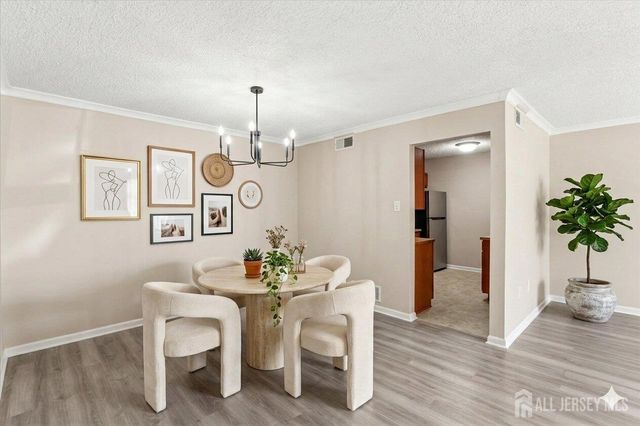 28 Boston Court, Newark, NJ 07103