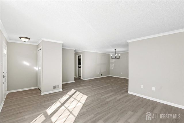 28 Boston Court, Newark, NJ 07103