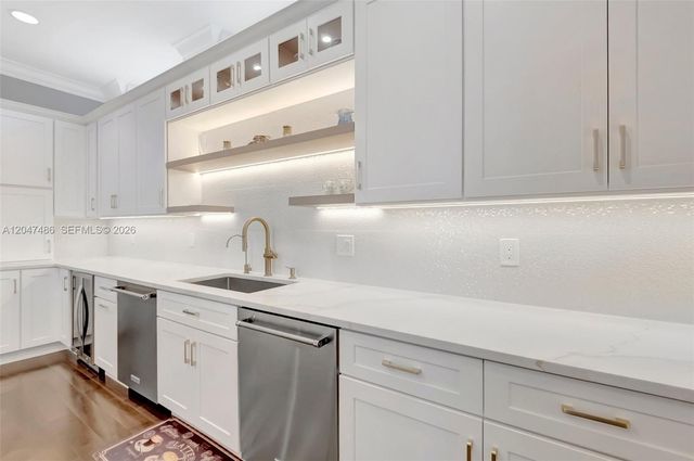 375 SW 16th St, Boca Raton, FL 33432