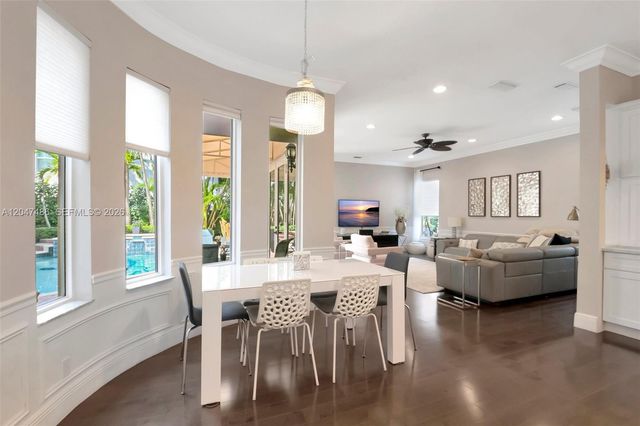 375 SW 16th St, Boca Raton, FL 33432