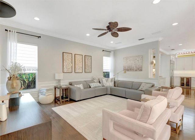 375 SW 16th St, Boca Raton, FL 33432