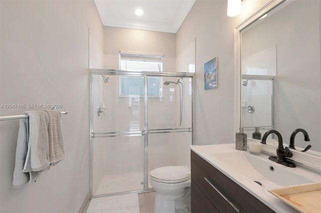 375 SW 16th St, Boca Raton, FL 33432